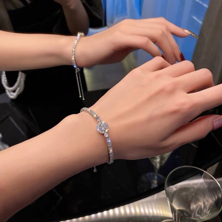 Stone Bracelet For Women (1 Pcs)